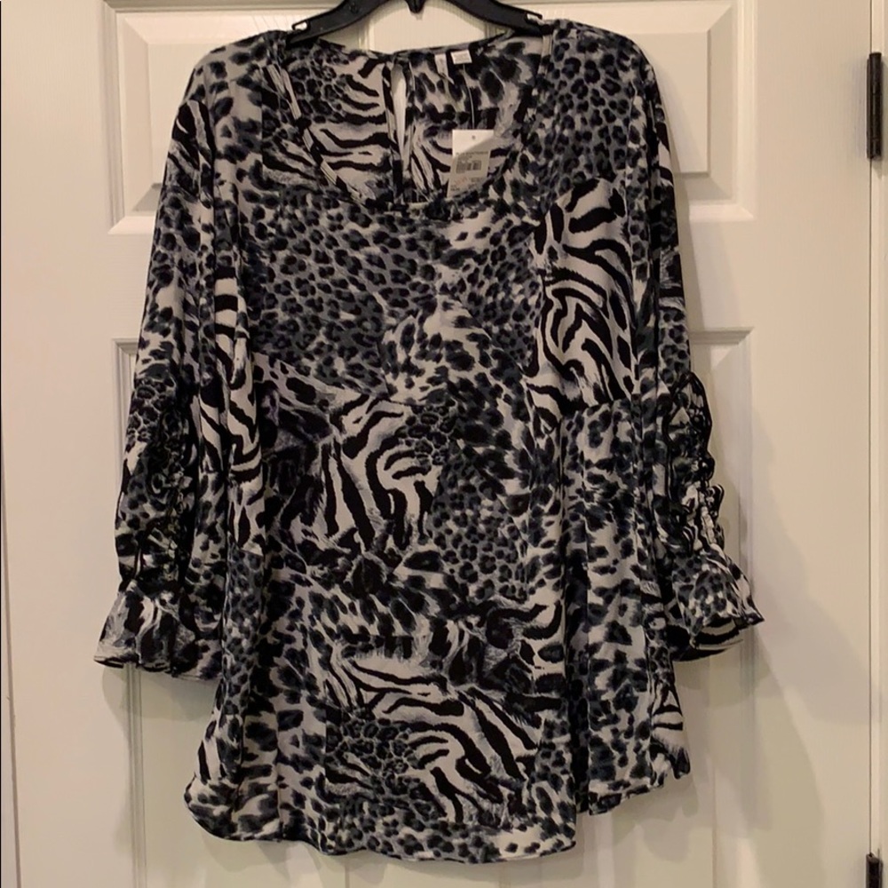 Brand new 3/4 ruffle sleeve animal print blouse